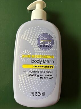 Creamy Cashmere 24HR Moisturizing Body Lotion - Light Lavender